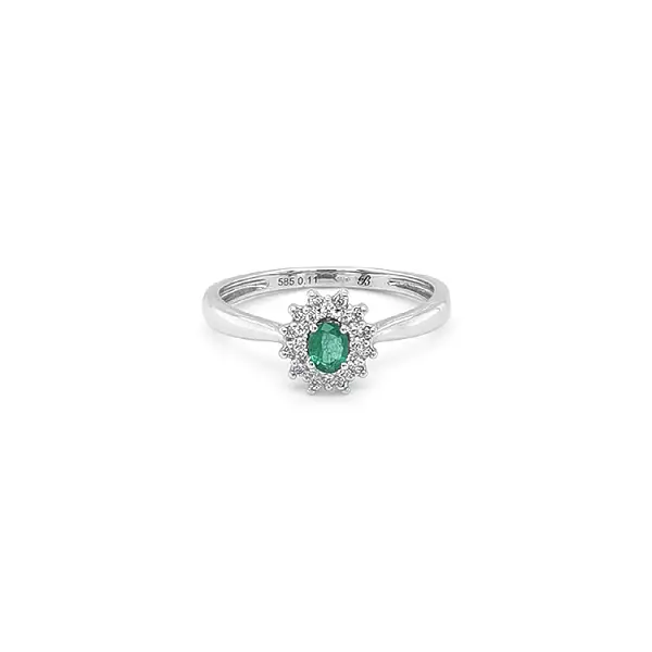 Nhẫn ngọc lục bảo với kim cương vàng trắng