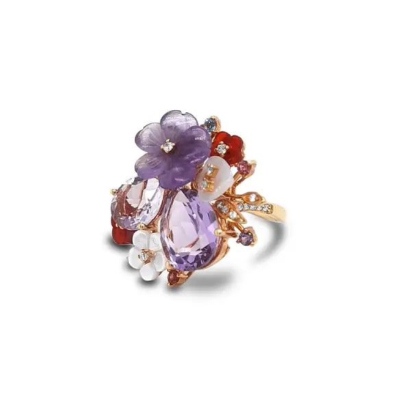 Nhẫn vàng kết hợp đá bán quý và kim cương