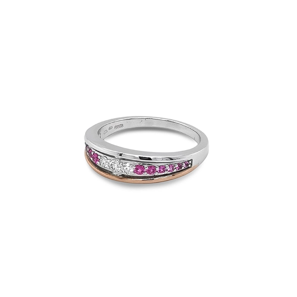 Nhẫn vàng với đá sapphire hồng và kim cương