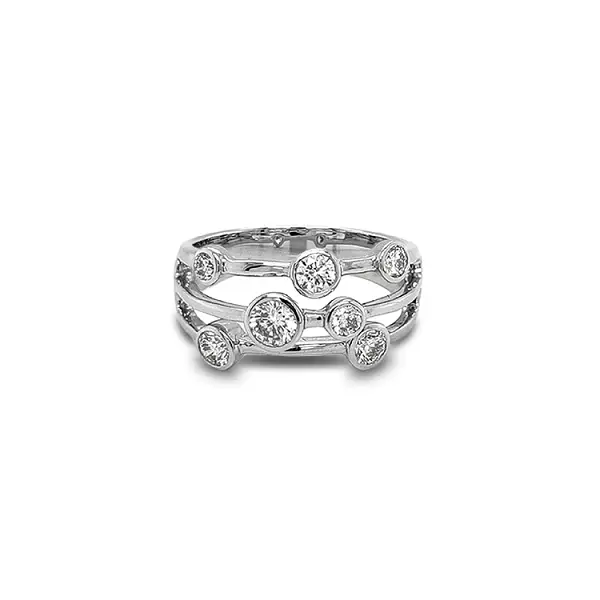 Nhẫn vàng đính kim cương