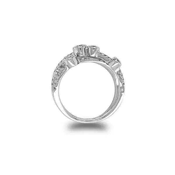 Nhẫn vàng đính kim cương