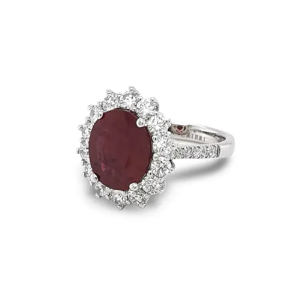Nhẫn vàng đính ruby và kim cương