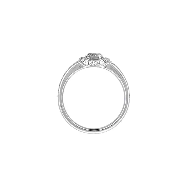 Nhẫn đính hôn bằng vàng có đính kim cương