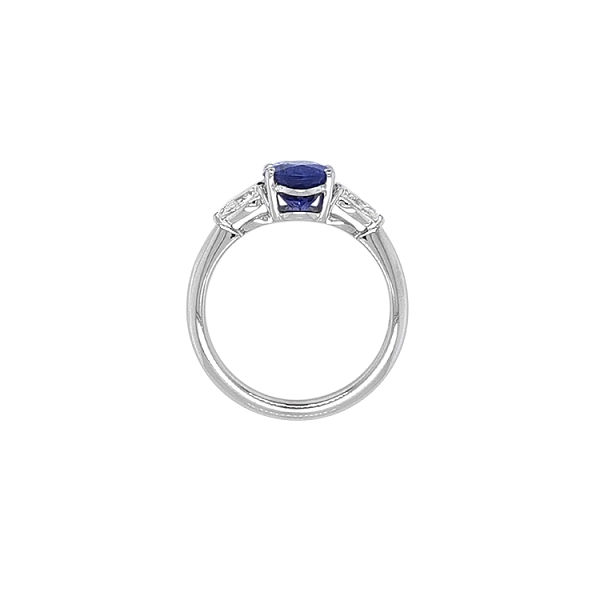 Nhẫn vàng đính Tanzanite và kim cương