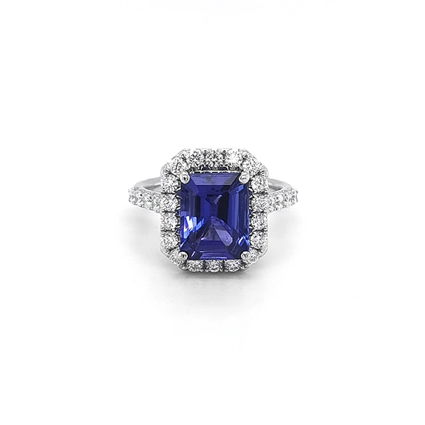Nhẫn vàng đính Tanzanite và kim cương