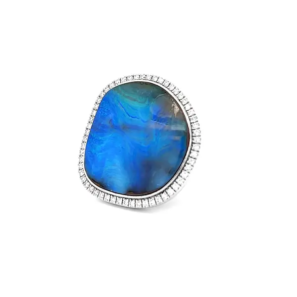 Nhẫn kim cương với đá opal tự nhiên