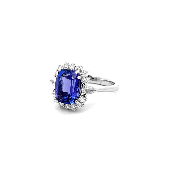 Nhẫn kim cương với đá Tanzanite