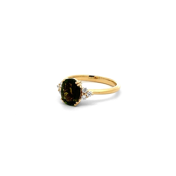 Nhẫn vàng với đá tourmaline xanh và kim cương