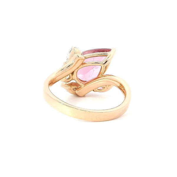 Nhẫn hình giọt nước với đá tourmaline hồng và kim cương lấp lánh