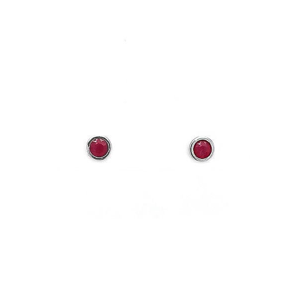 Vòng tai vàng đính ruby