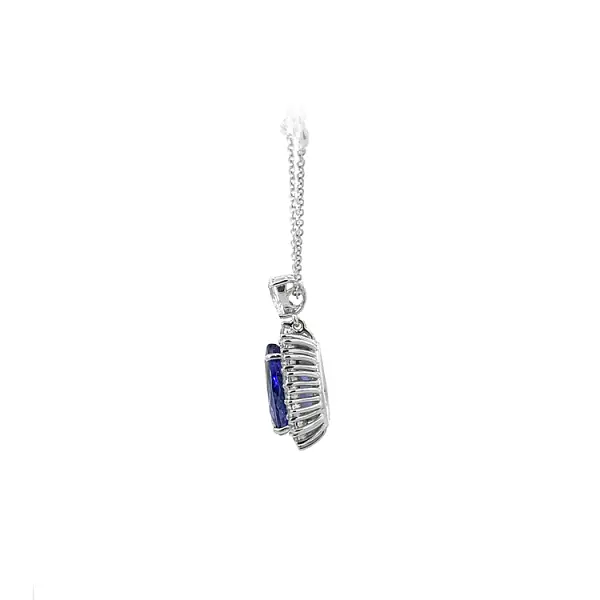 Vòng cổ kim cương với đá Tanzanite