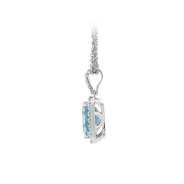 Vòng cổ vàng trắng sang trọng với đá aquamarine và kim cương