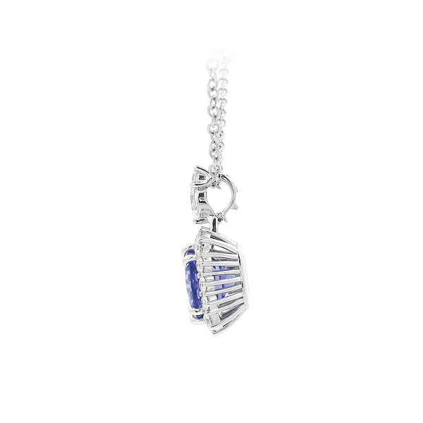 Vòng cổ cao cấp với đá Tanzanite trong bản giao hưởng kim cương