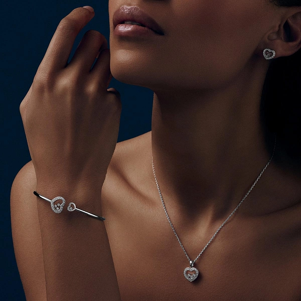 Vòng tay kim cương Chopard Happy Diamonds bằng vàng 85A614-1202