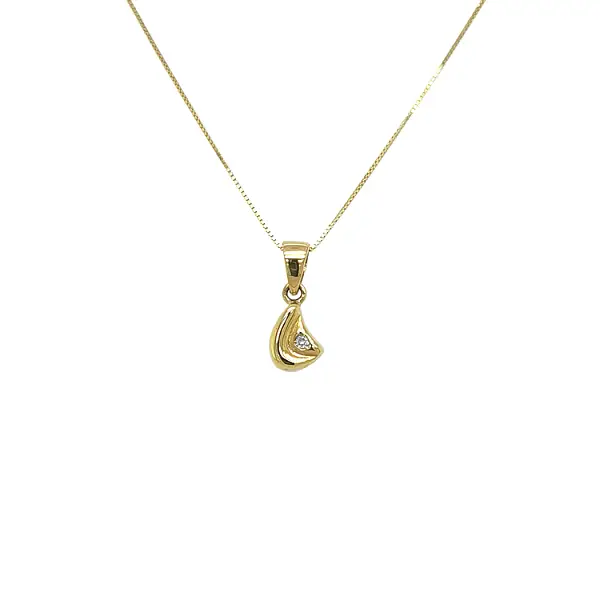 Mặt dây chuyền vàng đính kim cương