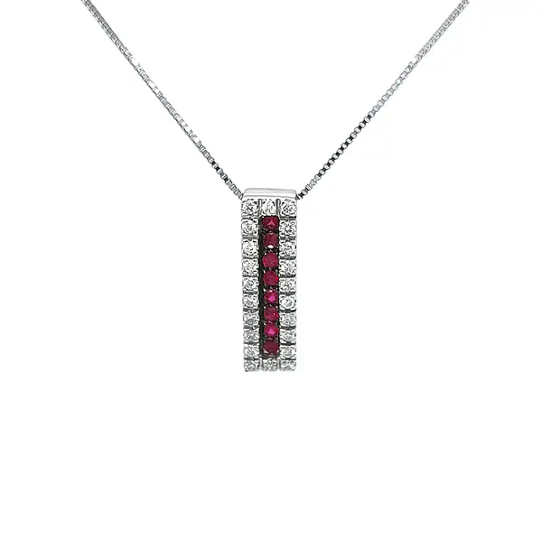 Mặt dây chuyền vàng đính ruby và kim cương