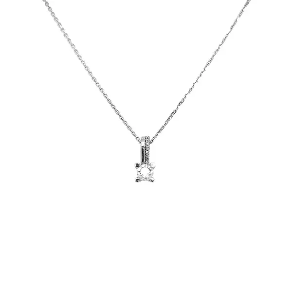 Mặt dây chuyền vàng đính kim cương