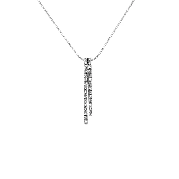 Mặt dây chuyền vàng đính kim cương