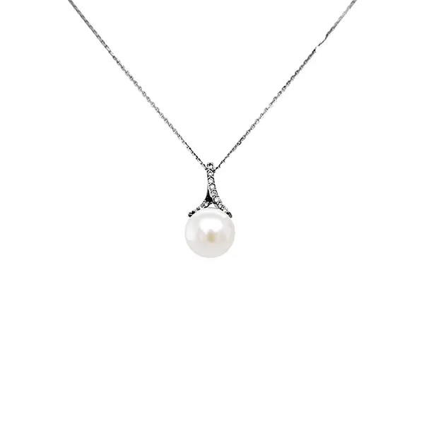 Mặt dây chuyền vàng với ngọc trai tự nhiên và kim cương