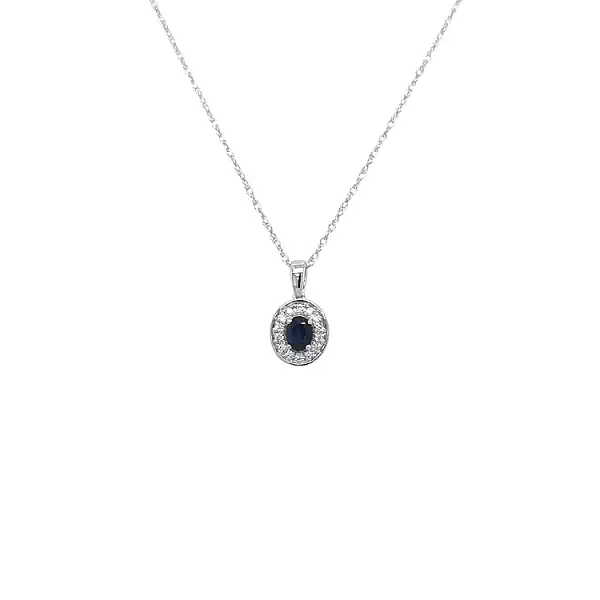 Mặt dây chuyền vàng đính ngọc bích và kim cương