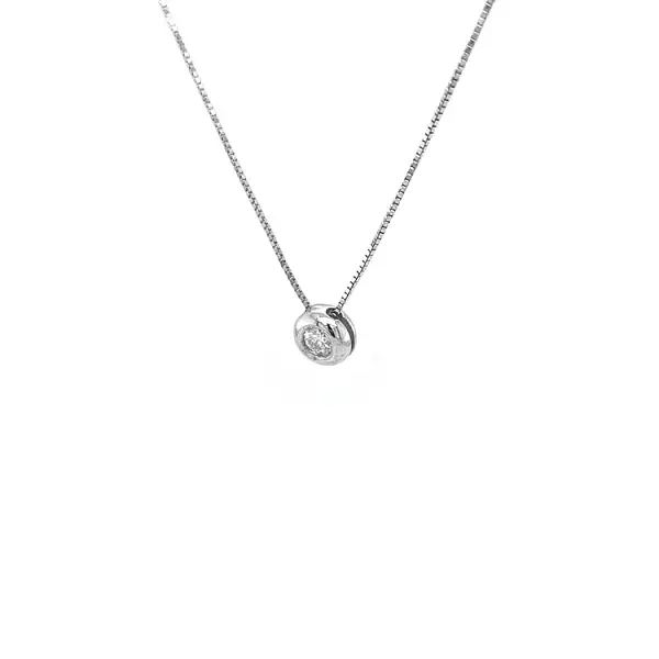 Mặt dây chuyền vàng đính kim cương