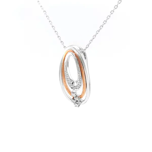 Mặt dây chuyền vàng đính kim cương