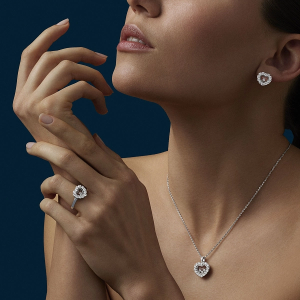 Mặt dây chuyền vàng Chopard Happy Diamonds 79A615-1001