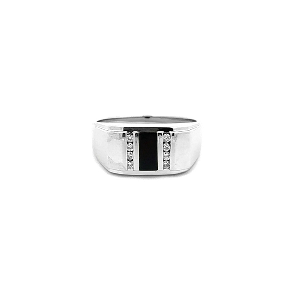 Nhẫn vàng đính ngọc onyx và kim cương