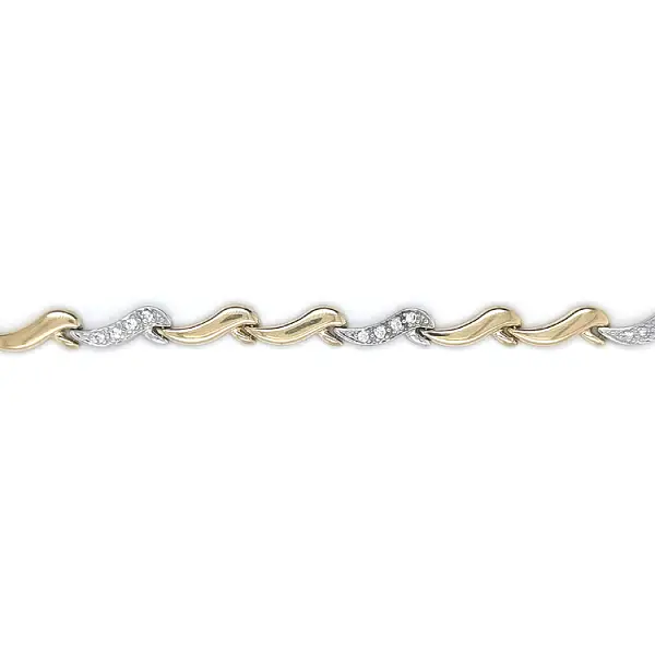 Vòng tay làm từ vàng kết hợp với zircon