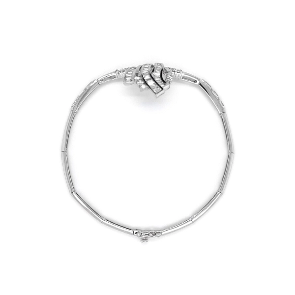 Vòng tay nữ với đá zircon trắng và vàng trắng