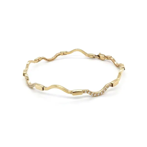 Vòng tay nữ bằng vàng đính đá zircon