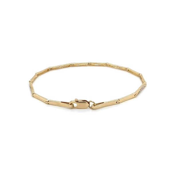 Vòng tay nữ bằng vàng đính đá zircon