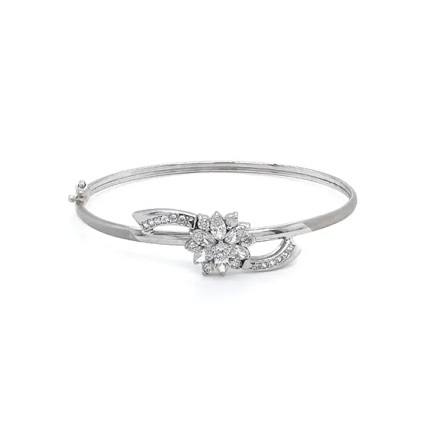 Vòng tay nữ cố định với đá zircon trắng vàng