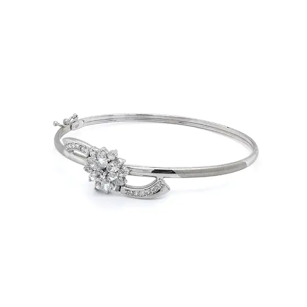 Vòng tay nữ cố định với đá zircon trắng vàng