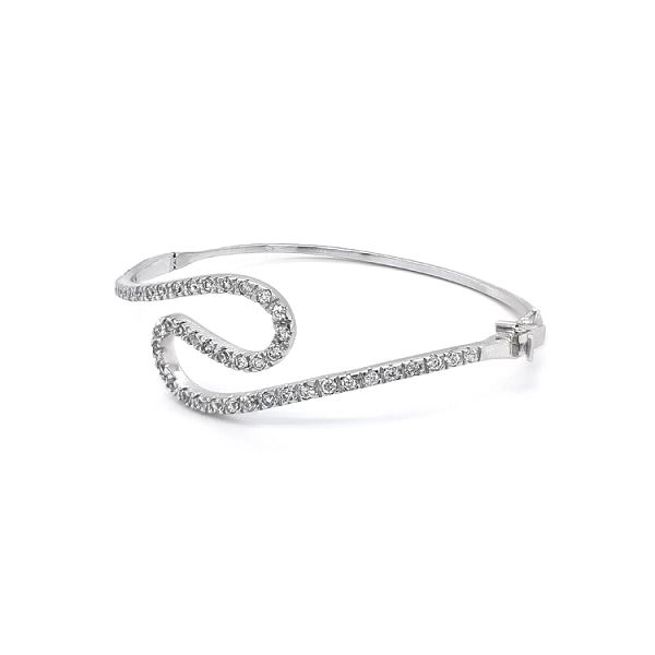 Vòng tay nữ với đá zircon trắng và vàng trắng