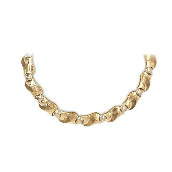 Vòng cổ vàng cho phái nữ