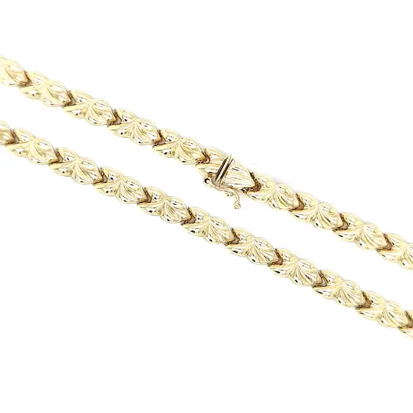 Vòng cổ vàng cho phái nữ