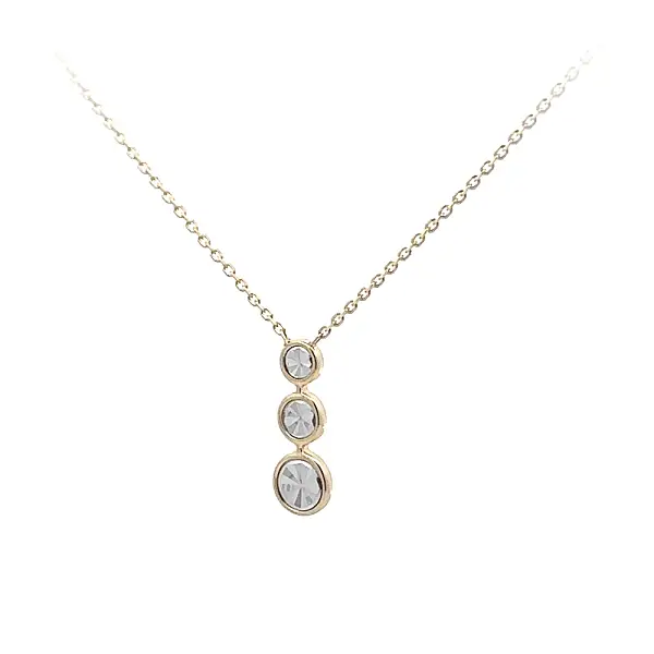 Vòng cổ làm từ vàng kết hợp