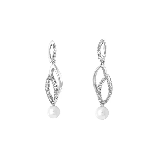 Vòng tai vàng đính ngọc trai và zircon