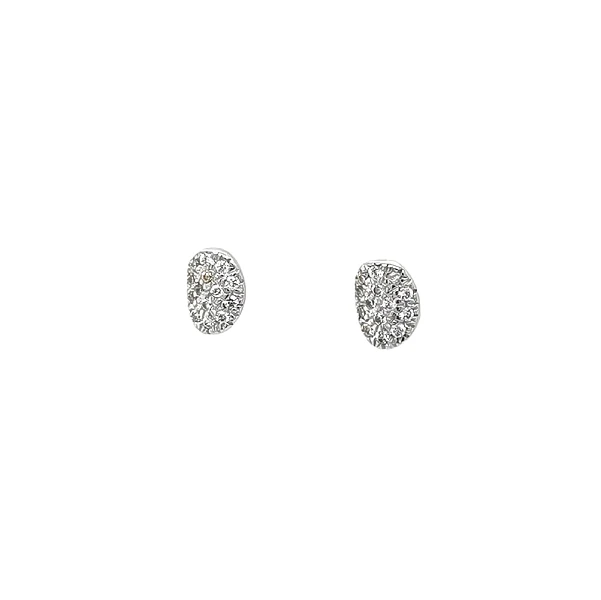 Vòng tai hình oval bằng vàng trắng được trang trí bằng đá zirconia lấp lánh
