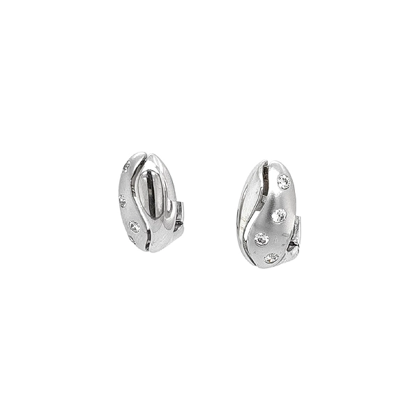 Khuyên tai bằng vàng trắng đính đá zircon trắng