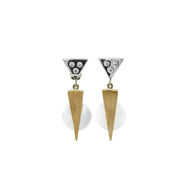 Vòng tai kết hợp ngọc trai và vàng