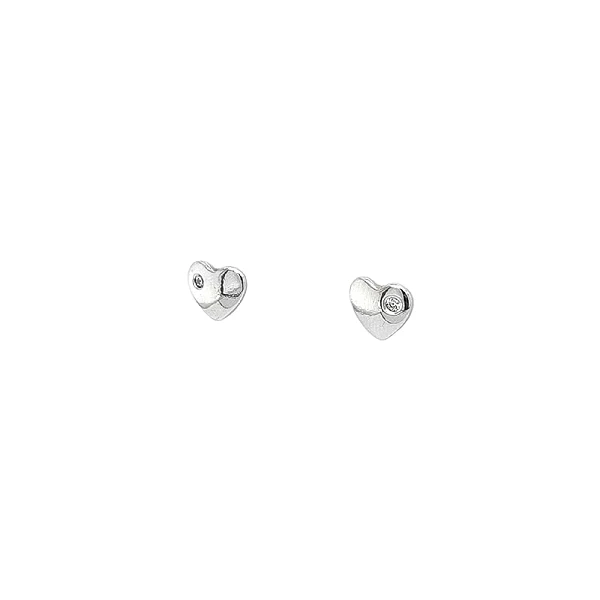 Vòng tai trái tim vàng trắng đính zircon - Biểu tượng lấp lánh của tình yêu