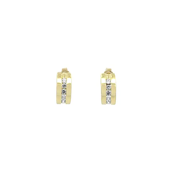 Vòng tai vàng đính đá zircon hình bán nguyệt