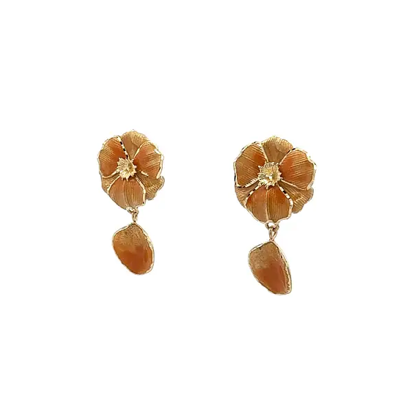 Vòng cổ và bông tai vàng đính ngọc trai