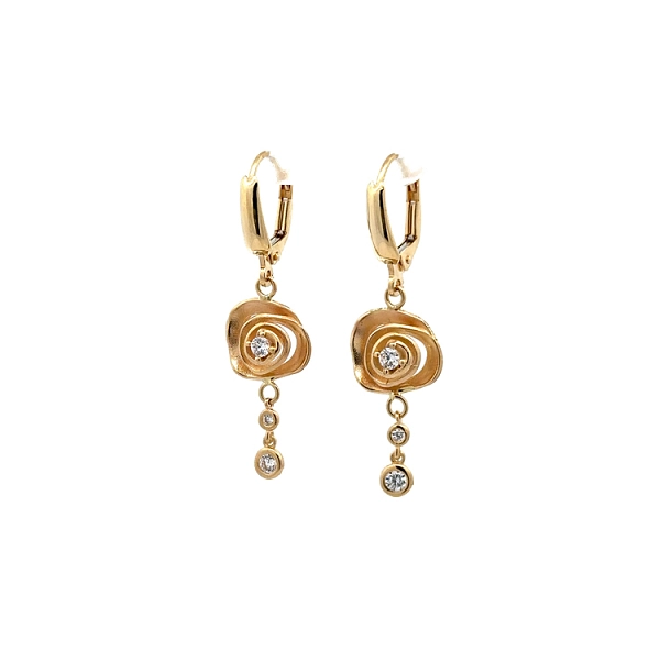 Vòng tai vàng đính đá cubic zirconia lấp lánh với thiết kế hoa hồng