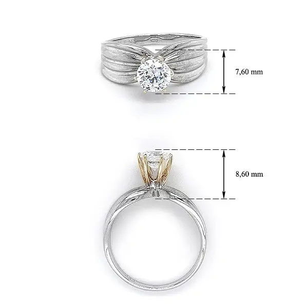 Nhẫn đính đá zircon làm từ vàng kết hợp