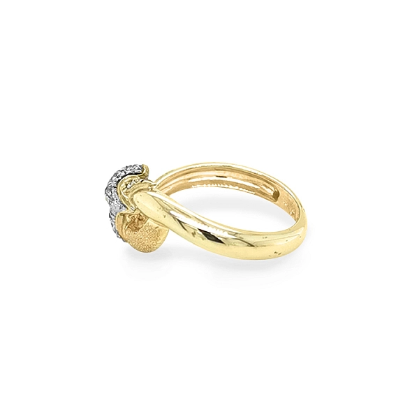 Nhẫn vàng đính đá zircon