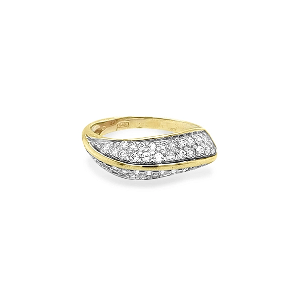 Nhẫn vàng đính đá zircon