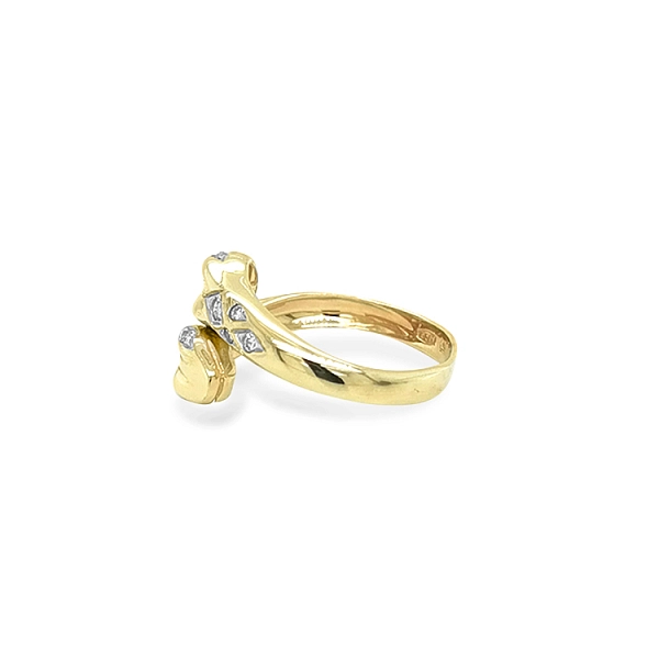 Nhẫn vàng đính đá zircon